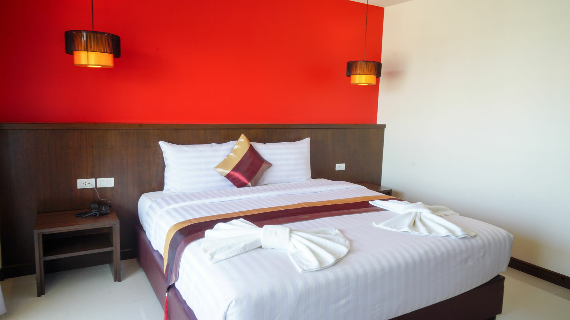 Visa Hotel Hua Hin - Sha Plus Exterior photo