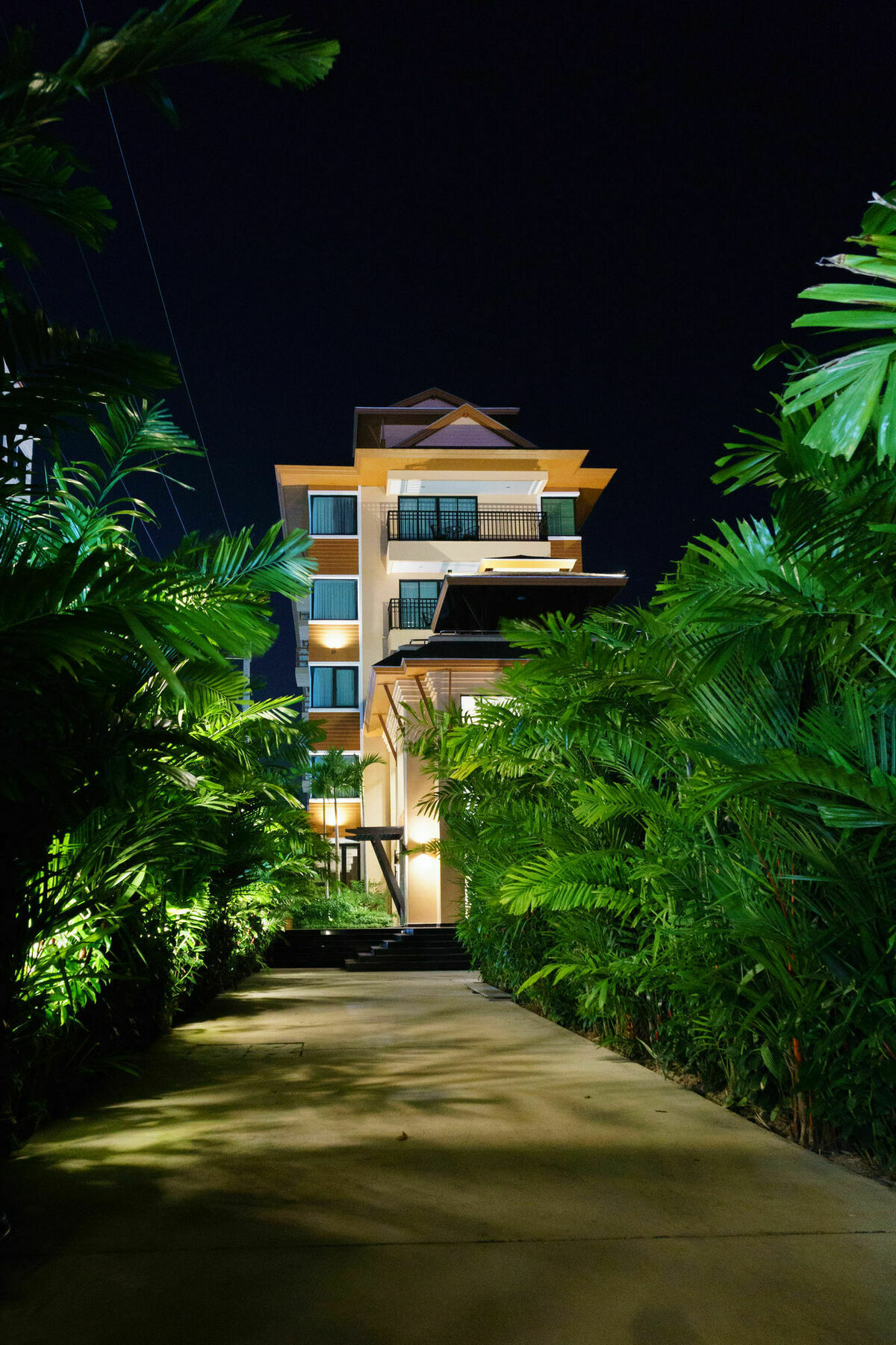 Visa Hotel Hua Hin - Sha Plus Exterior photo
